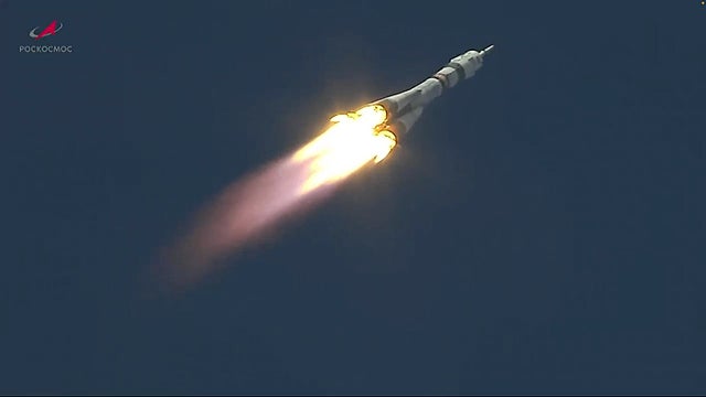 112725-launch2.jpg 